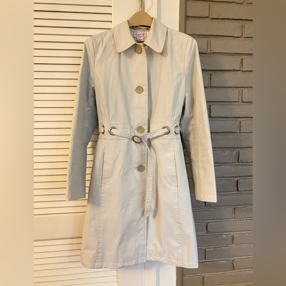 Via Spiga Jackets & Blazers - Via Spiga Light Cream Trench Coat with Waist Tie